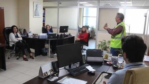 Edremit Belediyesi personeline corona eğitimi