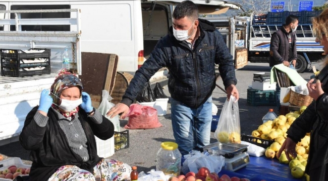 Edremit Belediyesi tıbbi maske dağıttı