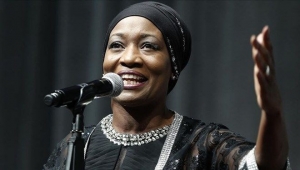 Çocuklara internetten eğitim verecek