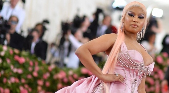 Nicki Minaj hamile olduğunu açıkladı