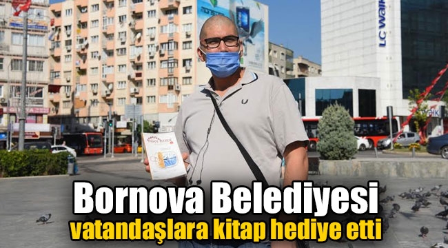 Bornova Belediyesi'nden vatandaşlara kitap hediyesi