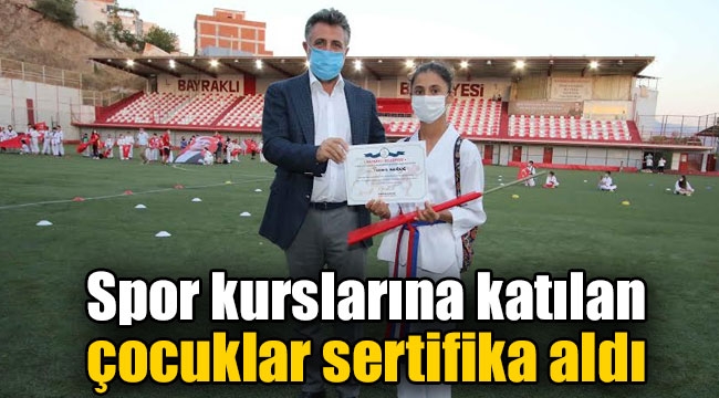 Spor kurslarına katılan çocuklar sertifika aldı