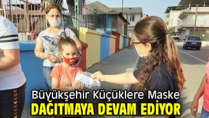 Büyükşehir Küçüklere Maske Dağıtmaya Devam Ediyor