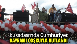 Kuşadası'nda Cumhuriyet Bayramı coşkuyla kutlandı