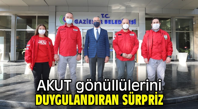 AKUT gönüllülerini duygulandıran sürpriz