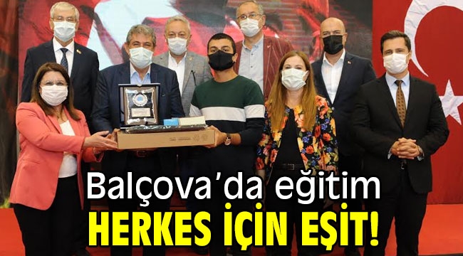 Balçova'da Üniversiteli Öğrencilere Bilgisayar