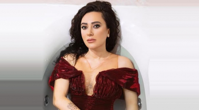 TUĞBA ÜNAL: "KENDİME AŞIĞIM"