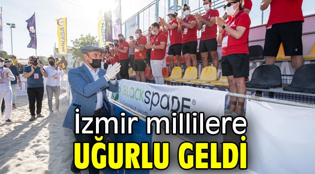 İzmir millilere uğurlu geldi