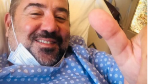 Ata Demirer evde kaza geçirdi!