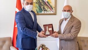 Başkan Tunç Soyer Javad Maboudi Far ve heyetini ağırladı