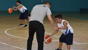 Geleceğin dev adamları Yunusemre'de yetişiyor