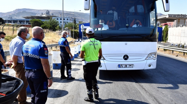 İzmir Büyükşehir Belediyesi'nden trafik kazalarına karşı denetim