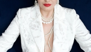 Nurgül Yeşilçay sarışın oldu! 