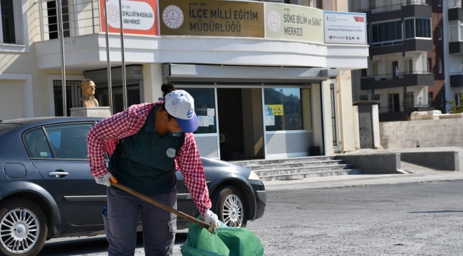 Söke Belediyesi'nden yüz yüze eğitim öncesi okullarda temizlik