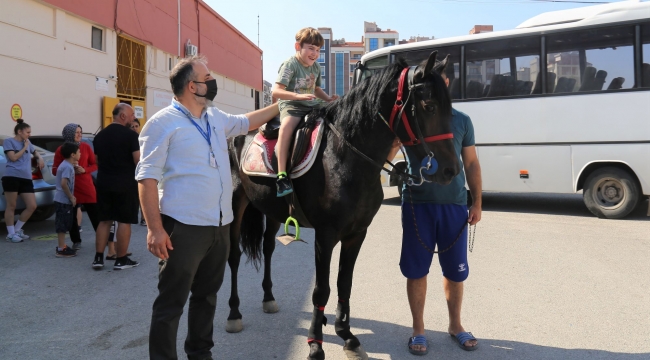 Turgutlu Belediyesi'nden özel çocuklara sürpriz