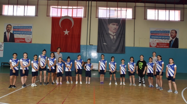 Yunusemreli çocuklar sporla eğleniyor