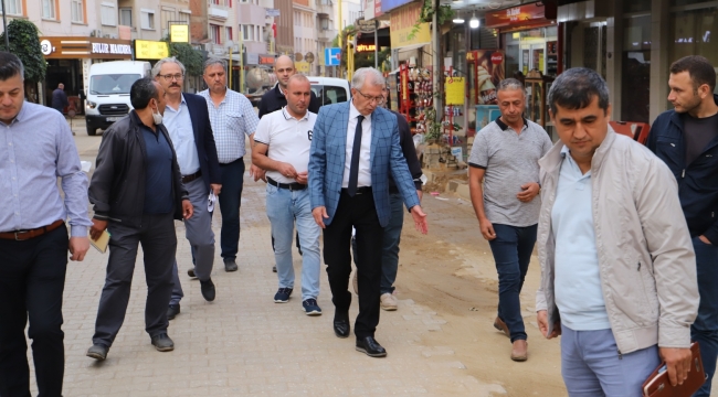 Başkan Eriş, günün ilk ışıklarında Ödemiş'i adımladı 