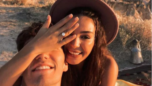 Cedi Osman sevgilisi Ebru Şahin için kesenin ağzını açtı