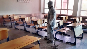 Söke Belediyesi'nden okullarda dezenfekte uygulaması