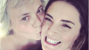 Aslıhan Gürbüz ve annesinin pozlarına beğeni yağdı