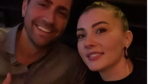 Burcu Özberk, Çağlar Ertuğrul ile buluştu