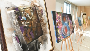 Göçebe tuvaller Çiğli'de kanat çırpıyor!