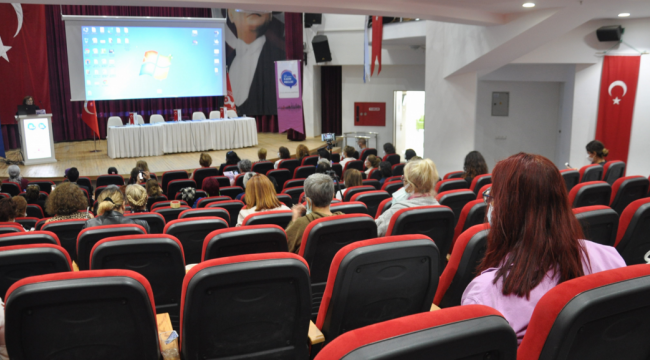 İzmir Kent Konseyi  STK Yerleşkesi'nde toplandı