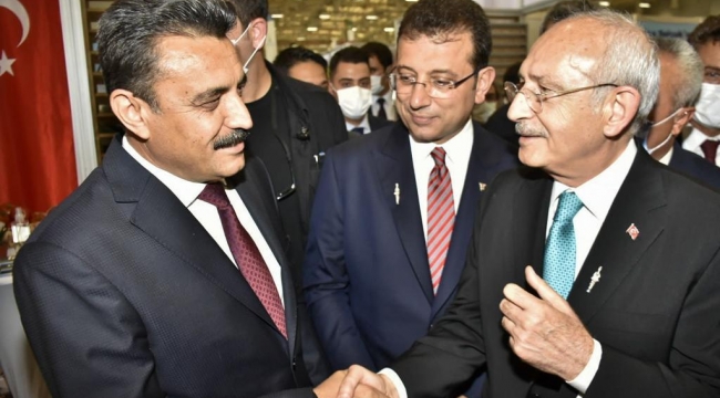 Kılıçdaroğlu Tarım Zirvesi'nde Dikili standını ziyaret etti