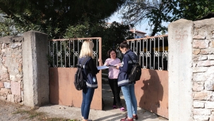 Ayvalık'ta "Kapınızdayız, Yanınızdayız" projesi! 