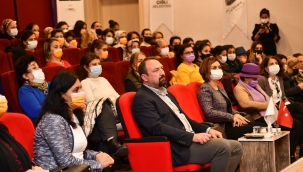Çiğli'de "Kadınlara Yönelik Şiddet"le mücadele yolları anlatıldı