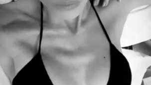 Gülşen'den bikinili paylaşım!