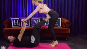 Hande Sarıoğlu yoga yaptı!