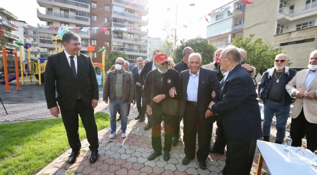 Karşıyaka'da iki efsaneye vefa örneği