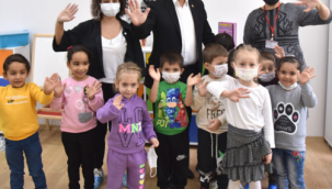 Miniklere hakları oyunla anlatıldı