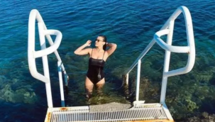 Müjde Uzman'ın kasımda deniz keyfi!