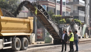 Torbalı'da yol çalışmaları 8 ekiple devam ediyor