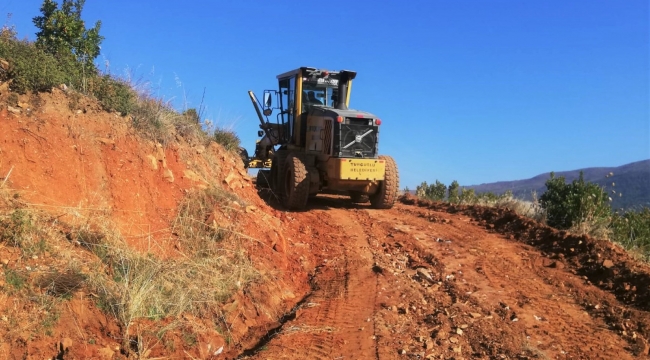 Turgutlu'da yol çalışmaları ddevam ediyor