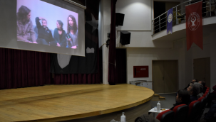 Bornova'da Girit gecesi