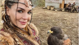 Ebru Şahin'in cesur pozlarını gören şaştı kaldı