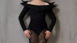 Gonca Vuslateri'nin transparan kıyafetine yorum yağdı!