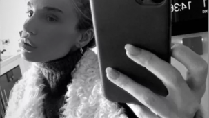 Gülşen'den çarpıcı ayna pozu