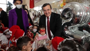 Konaklı çocukların yılbaşı coşkusu