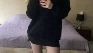 Yasmin Erbil'den çorap şov!