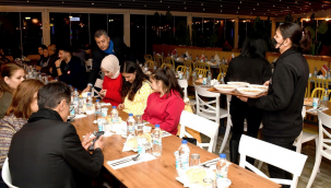 Ada'da üniversite öğrencilerine sıcak yemek