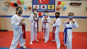 Bucalı madalya avcıları