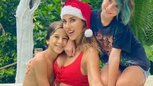 Irmak Ünal'dan bikinili pozlar