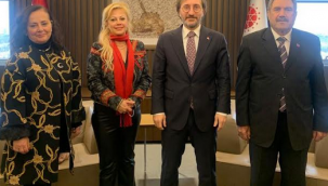 İzmir'den Cumhurbaşkanı İletişim Başkanlığı'na çıkartma!