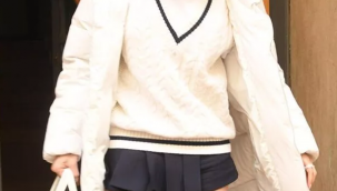 Süper mini etek giyip...