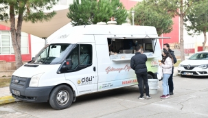 Üniversitelilerin sabah çorbası Çiğli Belediyesi'nden