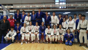 Yunusemre Belediyesporlu judoculardan madalya rüzgarı